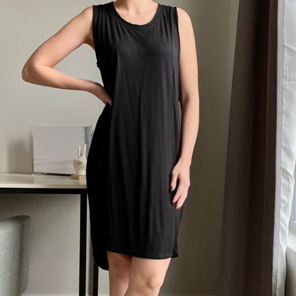 🔥Open Back LBD - Picture 3 of 9